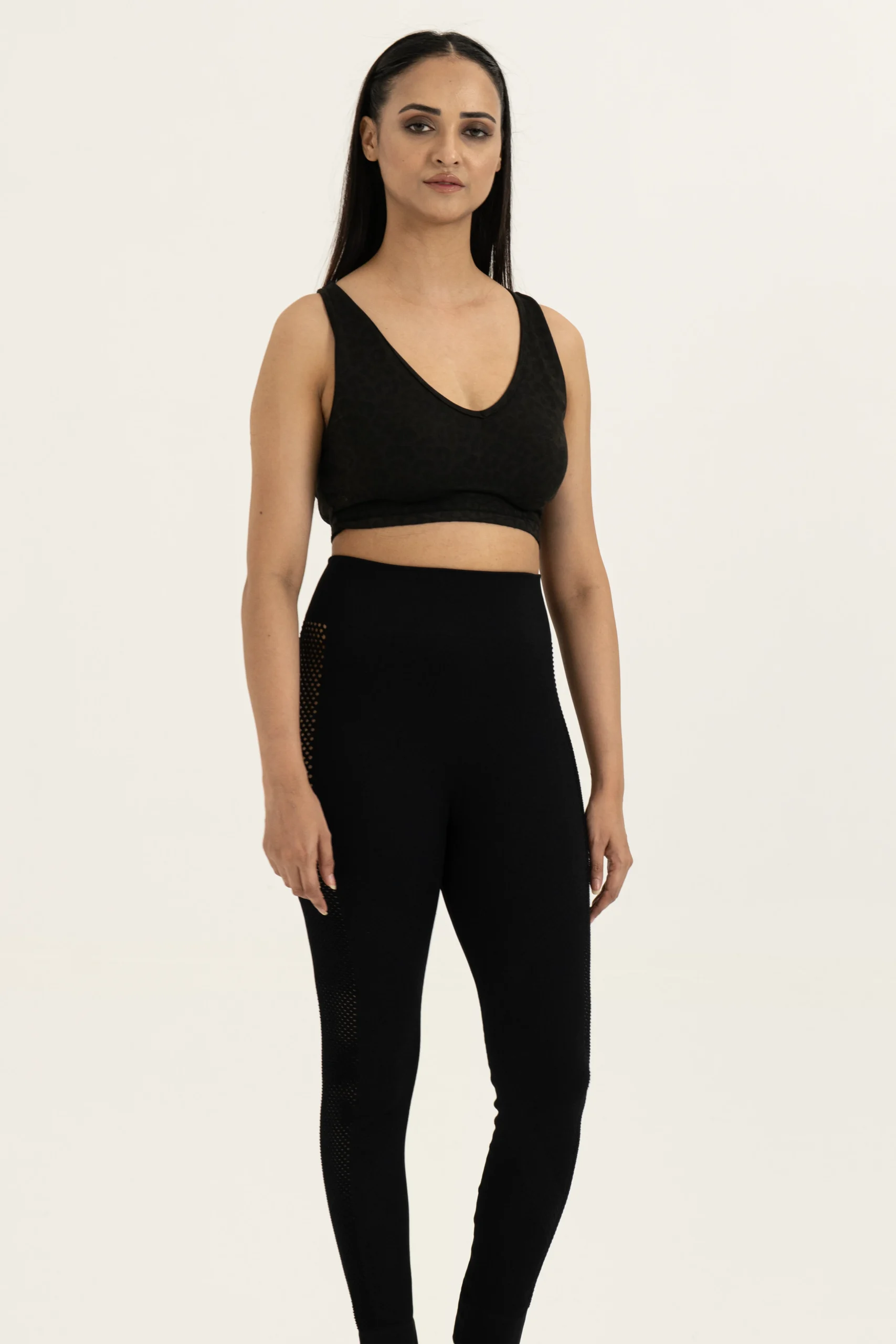 Sculpt Cutout Travel Active Set